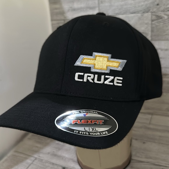 Chevrolet Cruze black fitted baseball cap hat new - Picture 2 of 6